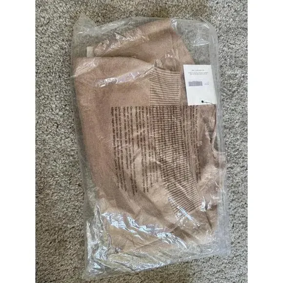 NWT Billie the Label Harlow Sweater medium - Picture 4 of 4